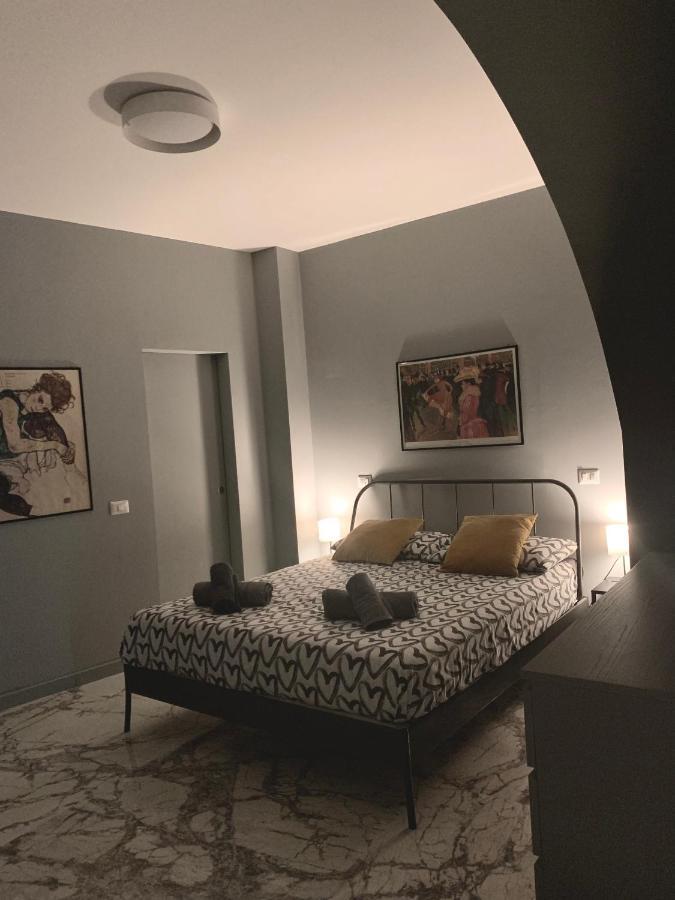Modern City Center Apartment เบเนเวนโต ภายนอก รูปภาพ